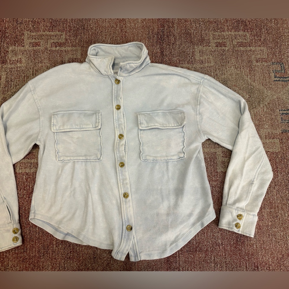 Evereve Light Blue Button-Down Utility Shirt
